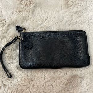 COACH WALLET!!